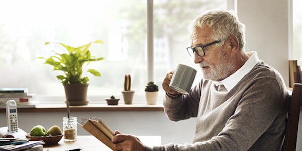 illustratie oudere man met kopje in de hand